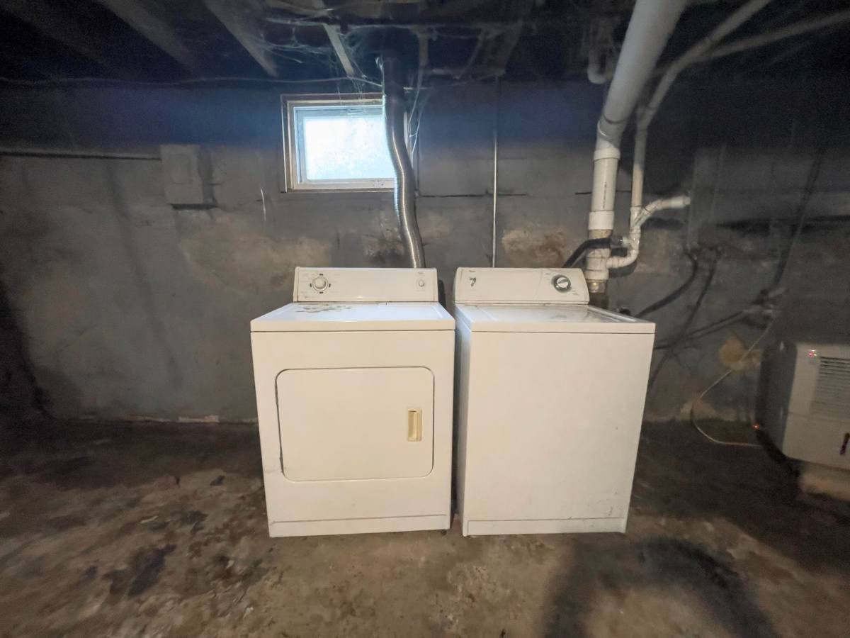 Apartment for rent at 1711 N Ball Ave, Muncie, IN 47303