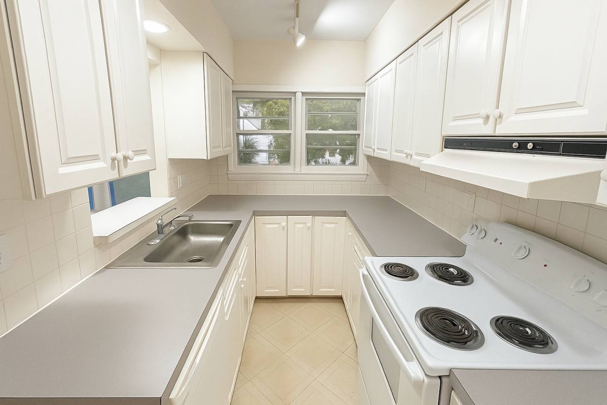 Apartment for rent at 413 W Hoover, Ann Arbor, MI 48103