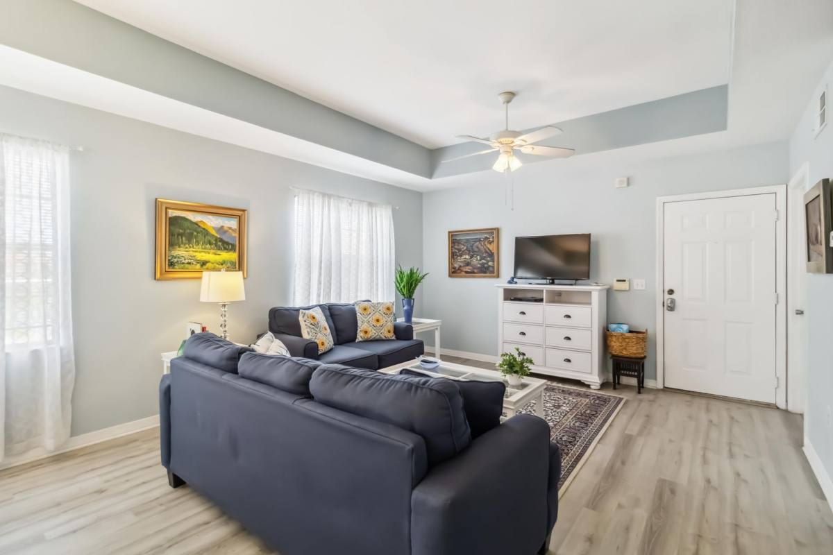 Apartment for rent at 1030 Villagio Circle, Sarasota, FL 34237