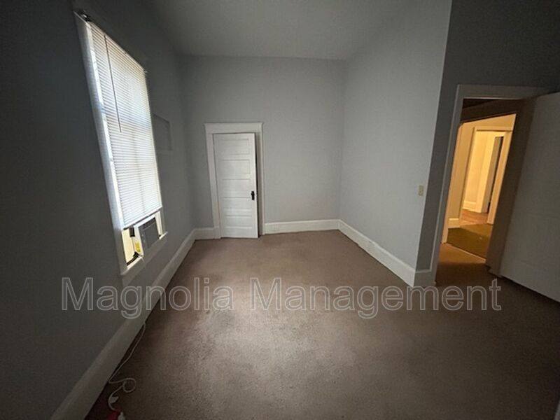 House for rent at 241 Davis St, Henderson, NC 27536