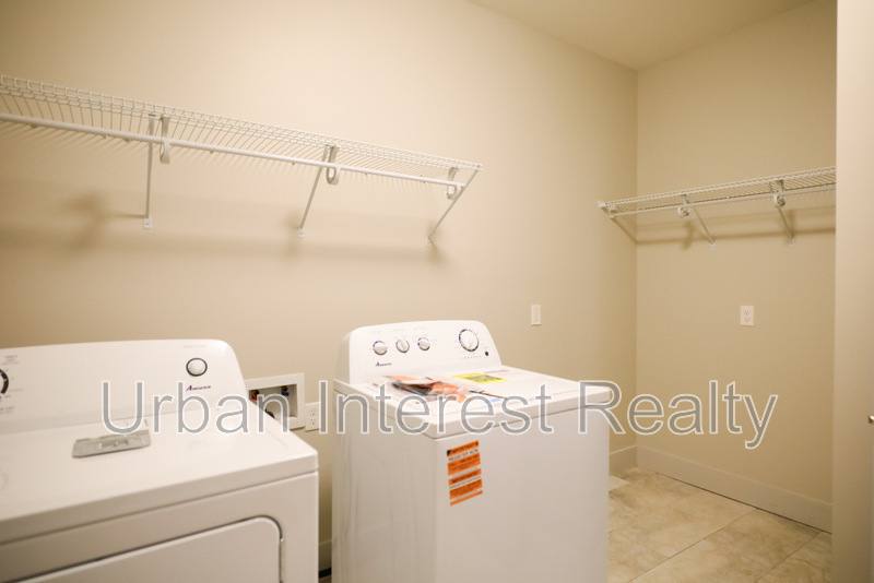 Townhouse for rent at 15 Palm St #B, Freeport, FL 32439