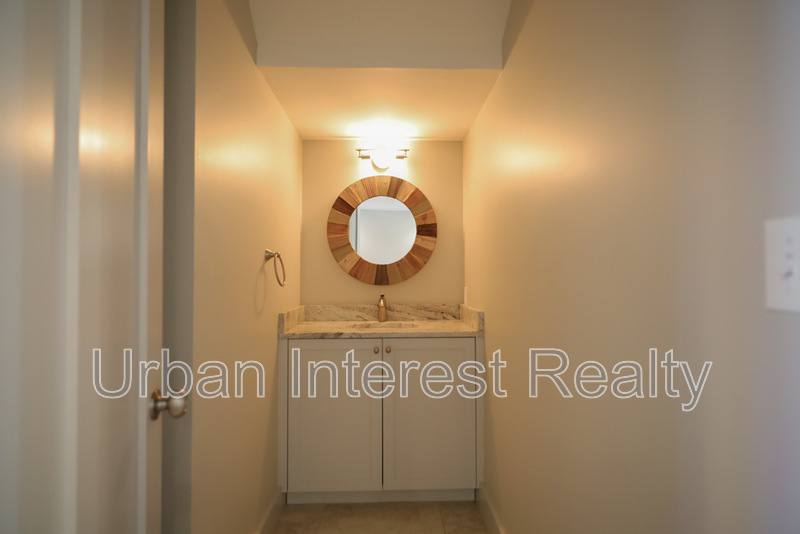 Townhouse for rent at 15 Palm St #B, Freeport, FL 32439