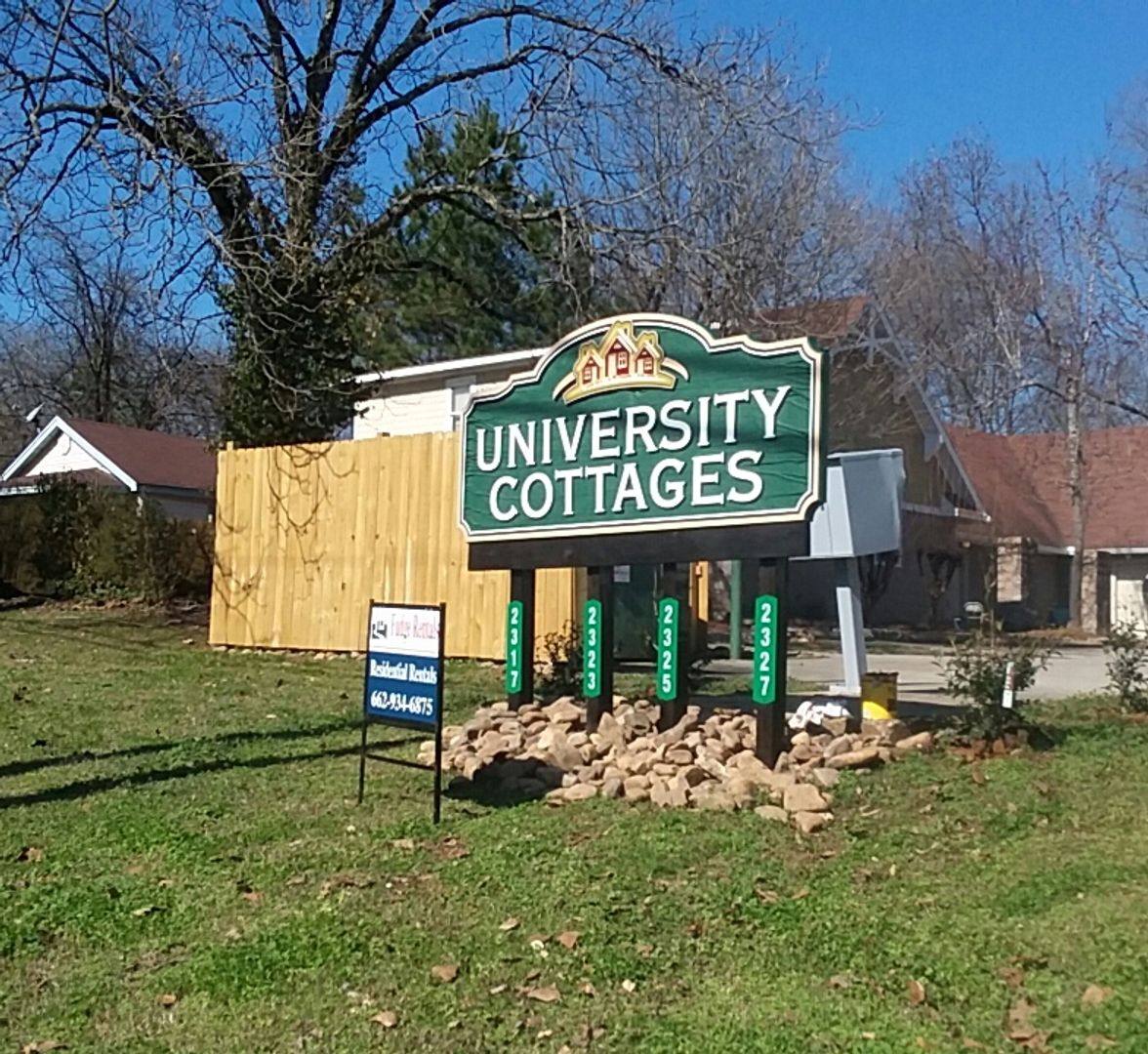 Apartment for rent at 2317A-2327 University Ave, Oxford, MS 38655