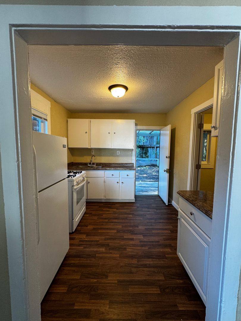 Apartment for rent at 14860 River Rd, Guerneville, CA 95446