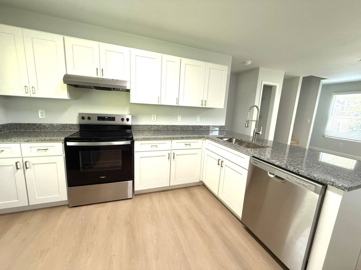 Apartment for rent at 1225-1227 Giles Rd, Blacksburg, VA 24060
