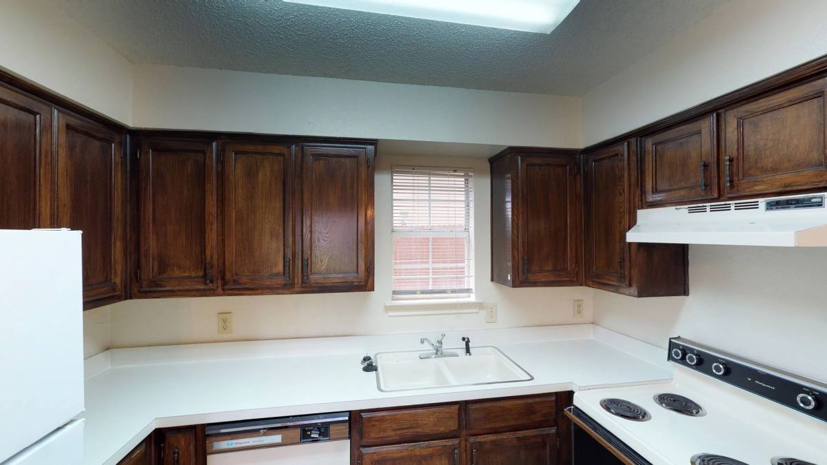 Apartment for rent at 922-926 Cleveland St, Denton, TX 76201