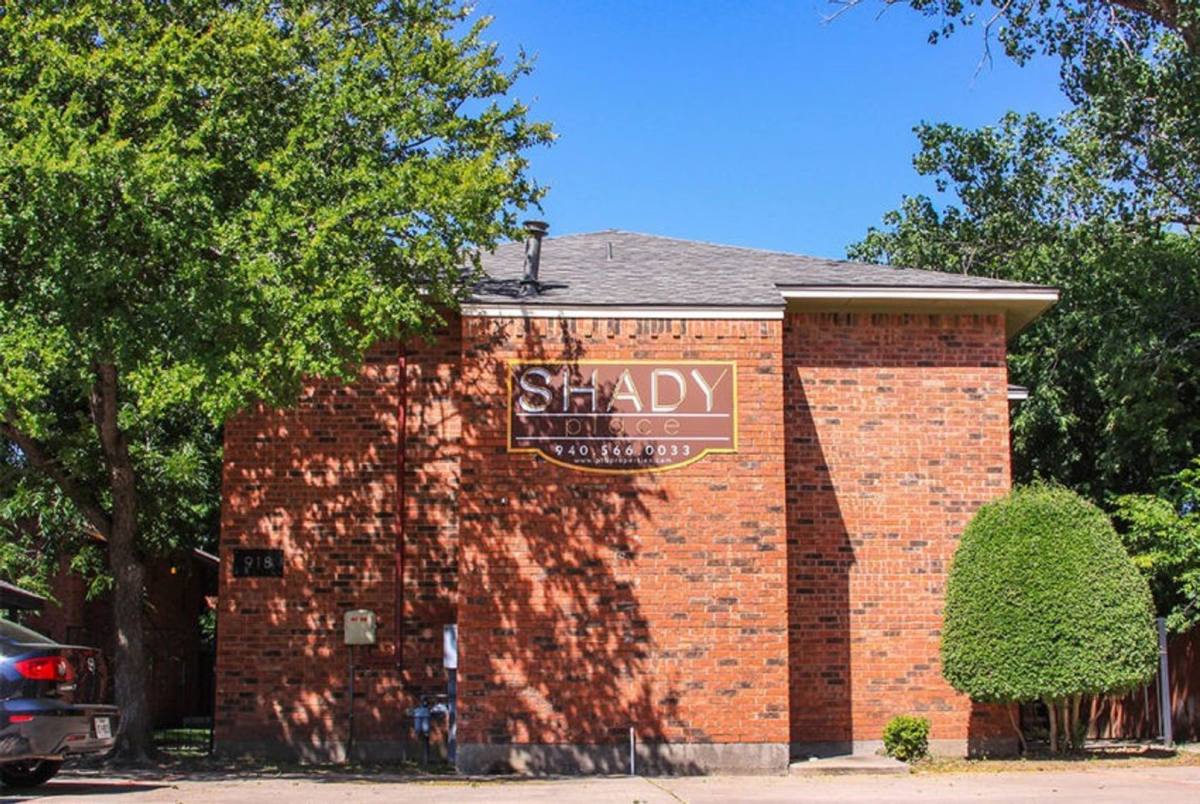 Apartment for rent at 922-926 Cleveland St, Denton, TX 76201