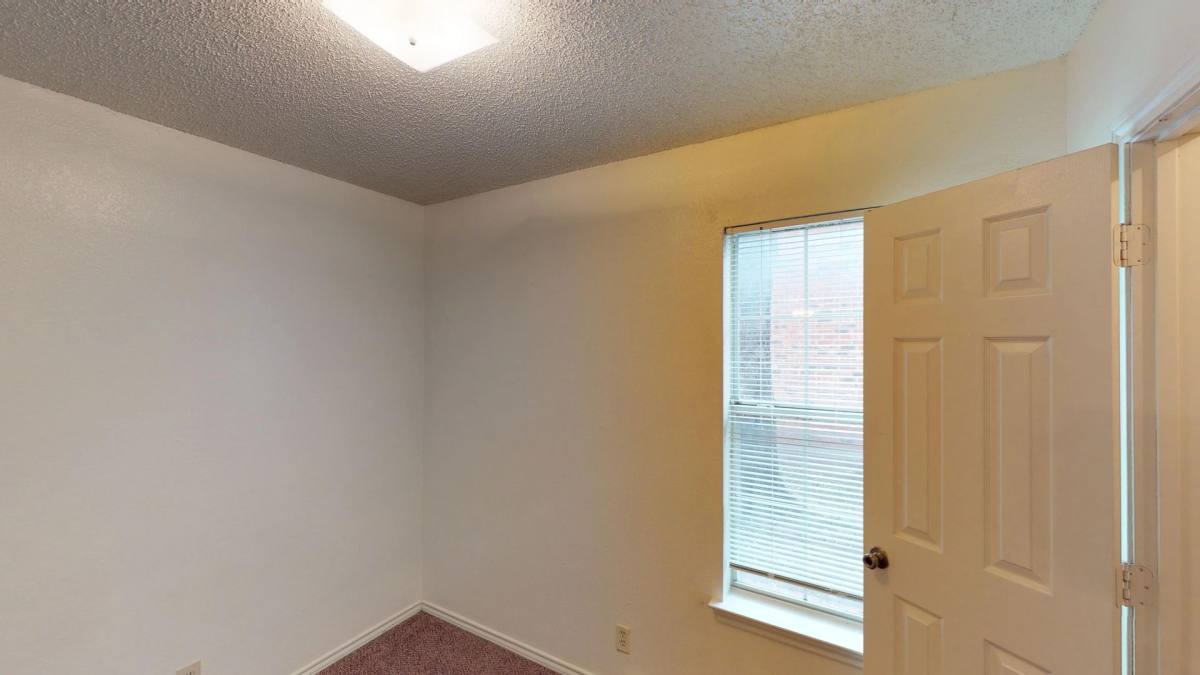 Apartment for rent at 922-926 Cleveland St, Denton, TX 76201
