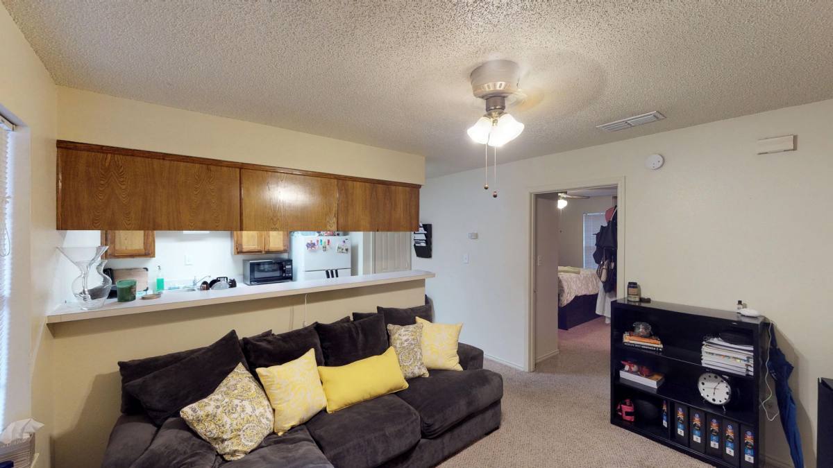 Apartment for rent at 515 W Mulberry St, Denton, TX 76201