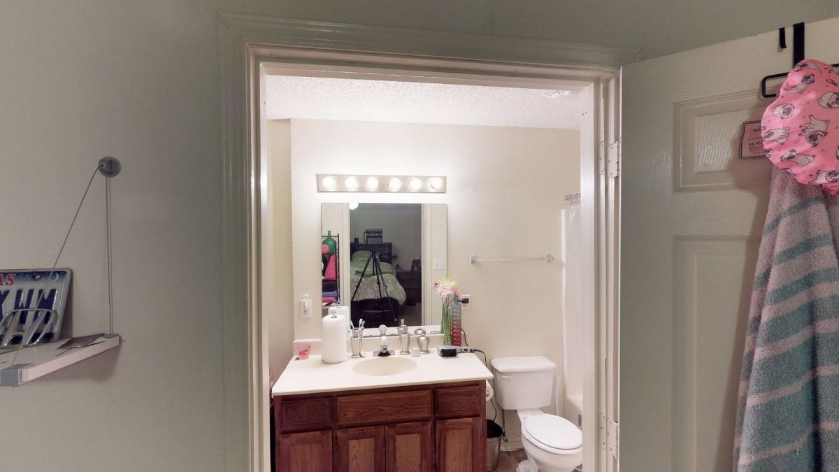 Apartment for rent at 515 W Mulberry St, Denton, TX 76201