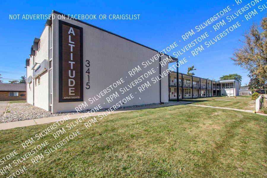 Apartment for rent at 3415 Fairmont Rd #2, Royal Oak, MI 48073