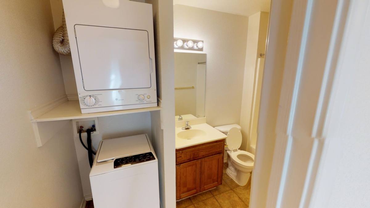 Apartment for rent at 712 W Sycamore St, Denton, TX 76201