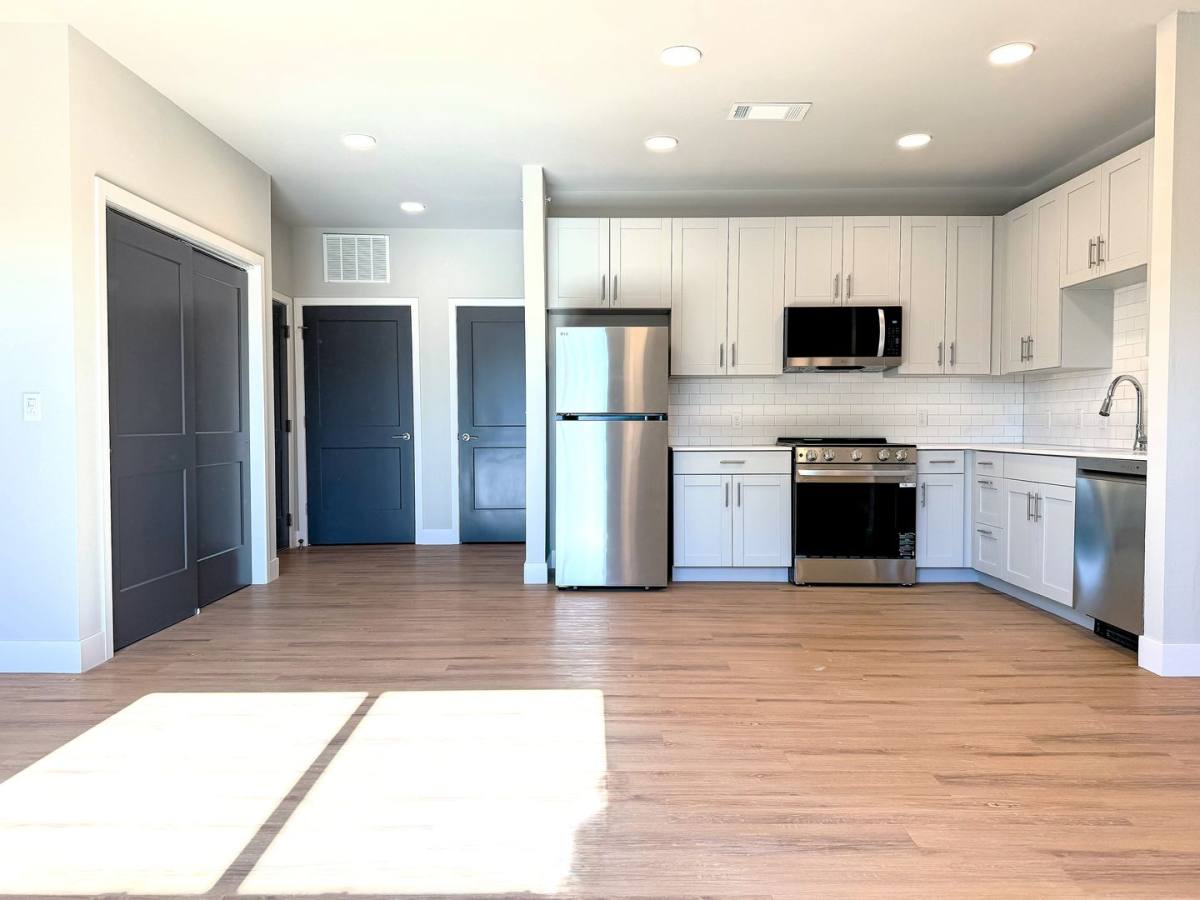 Apartment for rent at 1751 N Shiloh Dr, Fayetteville, AR 72704