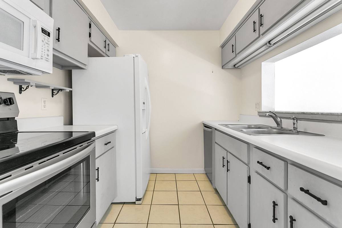 Condo for rent at 305 Northlake Dr, Sanford, FL 32773
