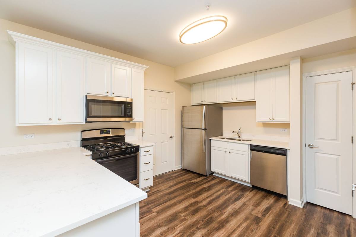 Apartment for rent at 40-60 W Main St, Lake Zurich, IL 60047