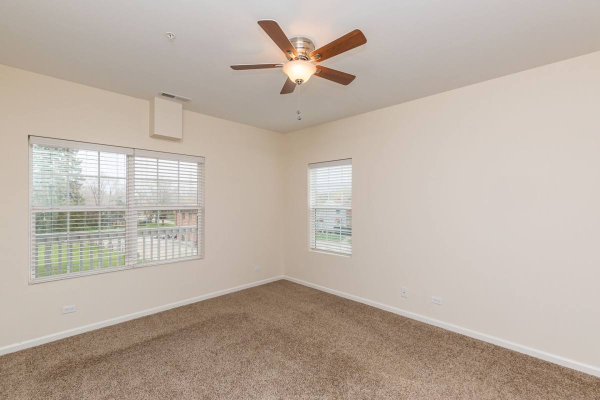 Apartment for rent at 40-60 W Main St, Lake Zurich, IL 60047