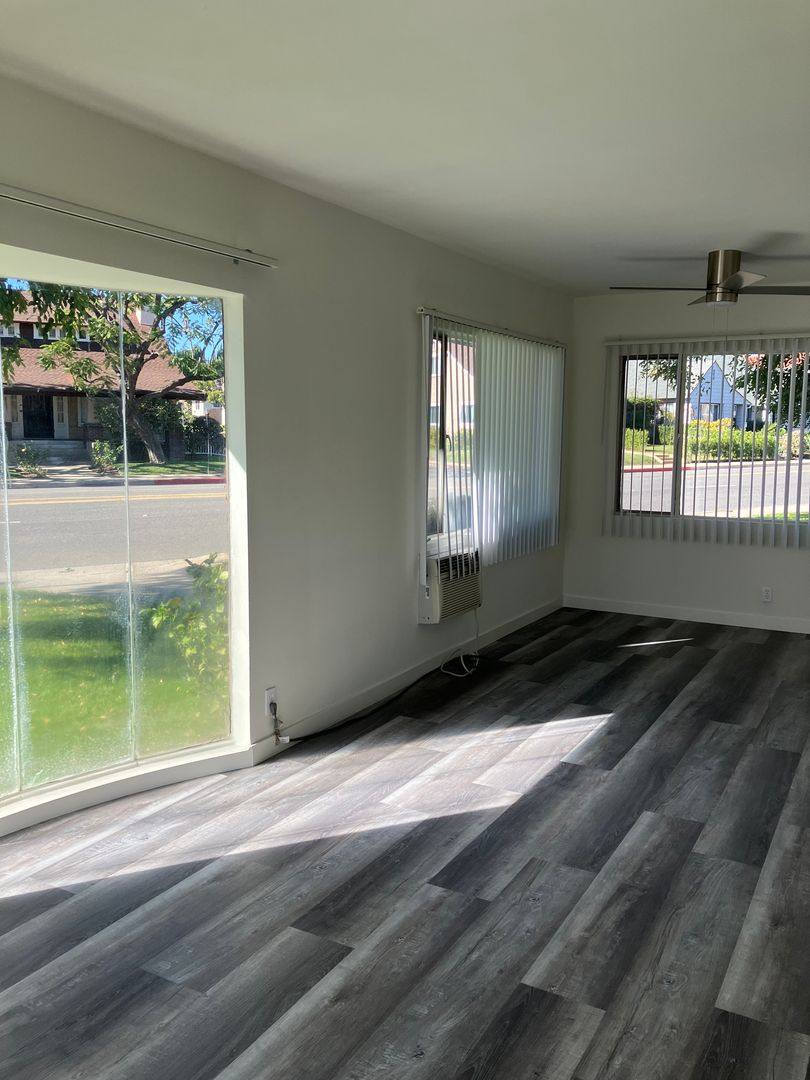 Apartment for rent at 312, 320, 322 N Atlantic Blvd, Alhambra, CA 91801