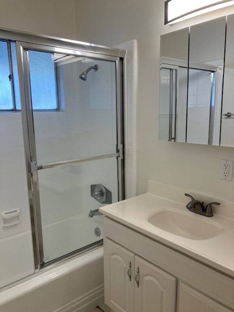 Apartment for rent at 312, 320, 322 N Atlantic Blvd, Alhambra, CA 91801