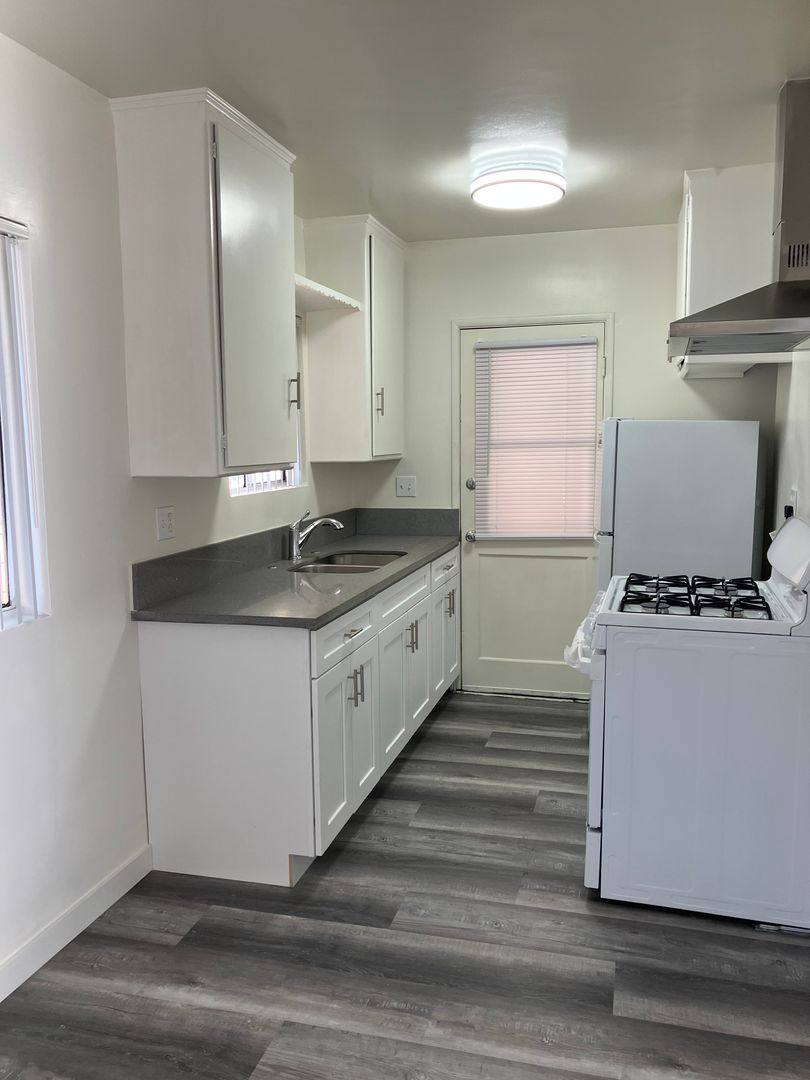 Apartment for rent at 312, 320, 322 N Atlantic Blvd, Alhambra, CA 91801