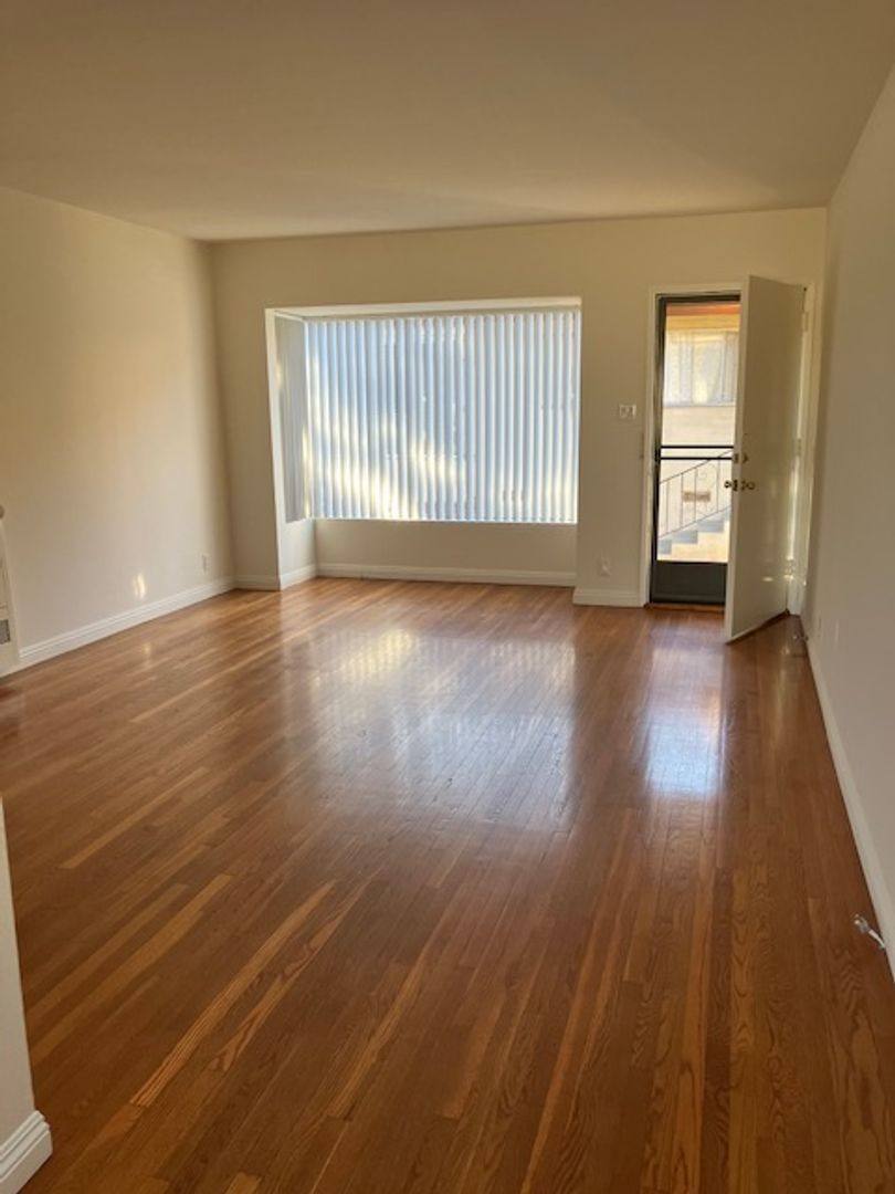 Apartment for rent at 312, 320, 322 N Atlantic Blvd, Alhambra, CA 91801