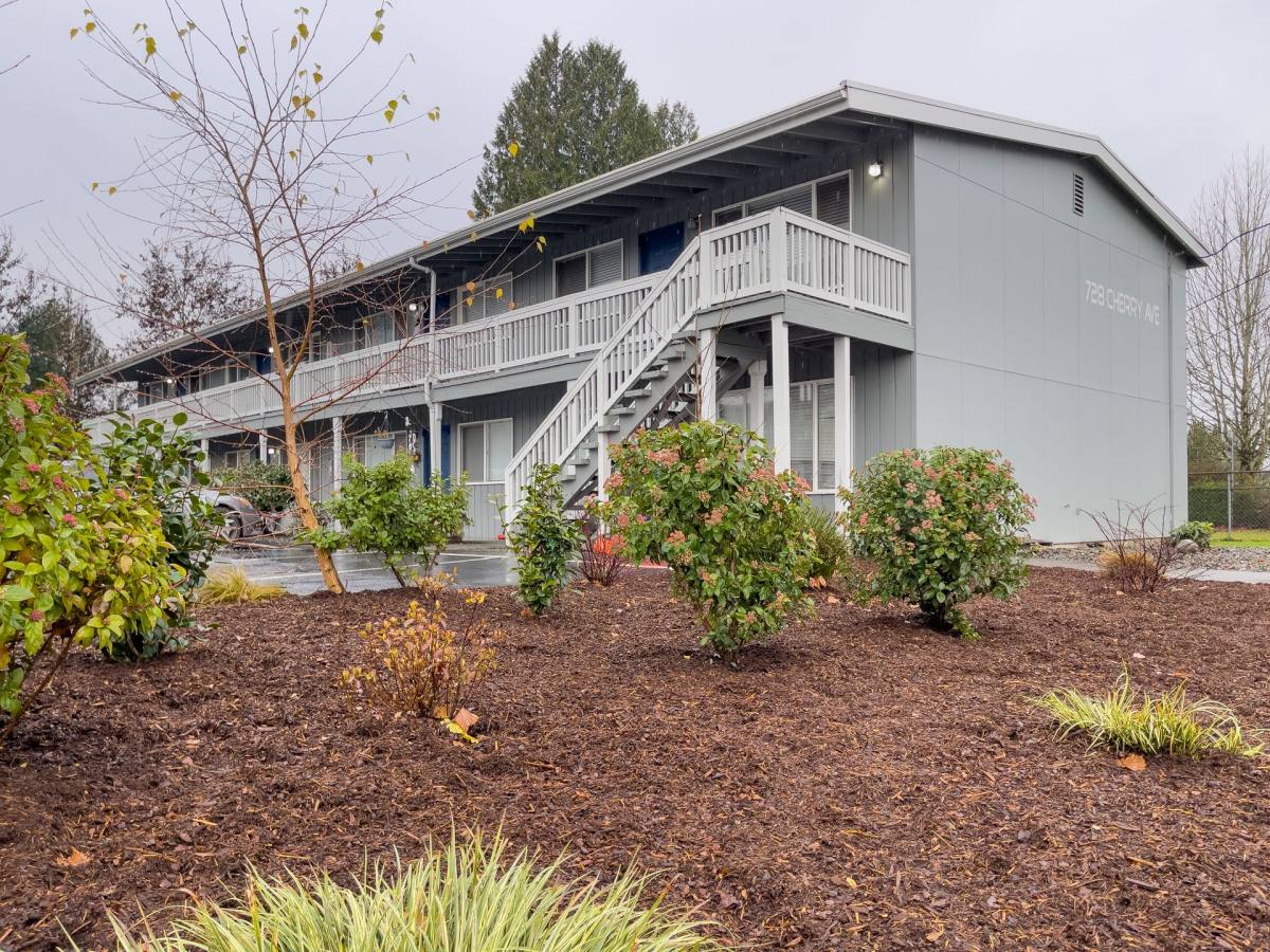Apartment for rent at 728 Cherry Ave, Sumner, WA 98390
