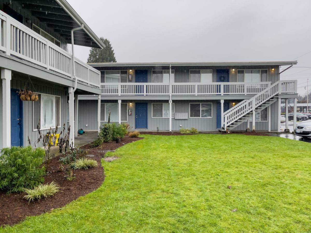 Apartment for rent at 728 Cherry Ave, Sumner, WA 98390