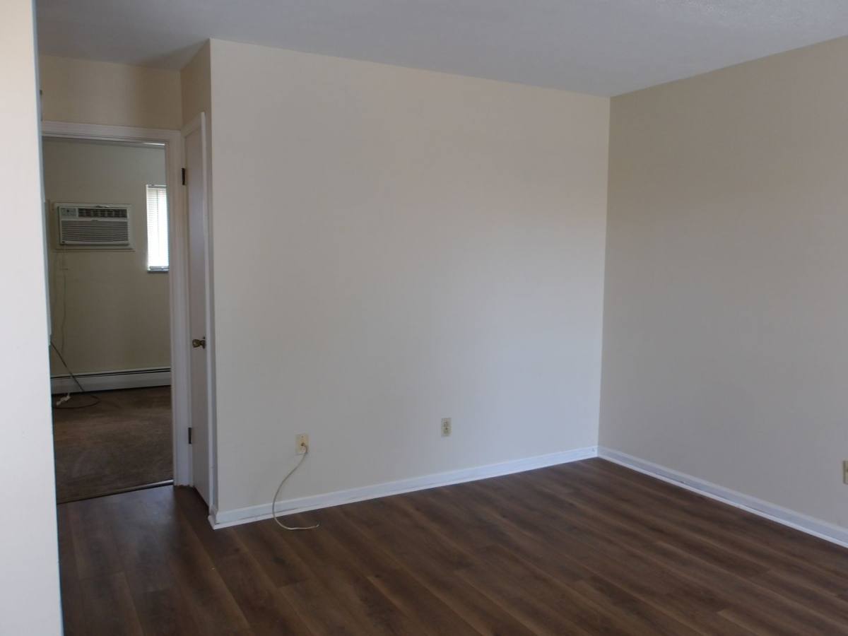 Apartment for rent at 3210-3216 Chinquapin Lane, Louisville, KY 40219