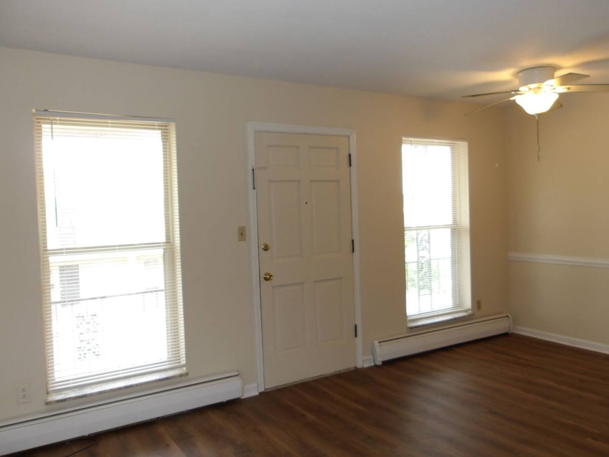 Apartment for rent at 3210-3216 Chinquapin Lane, Louisville, KY 40219