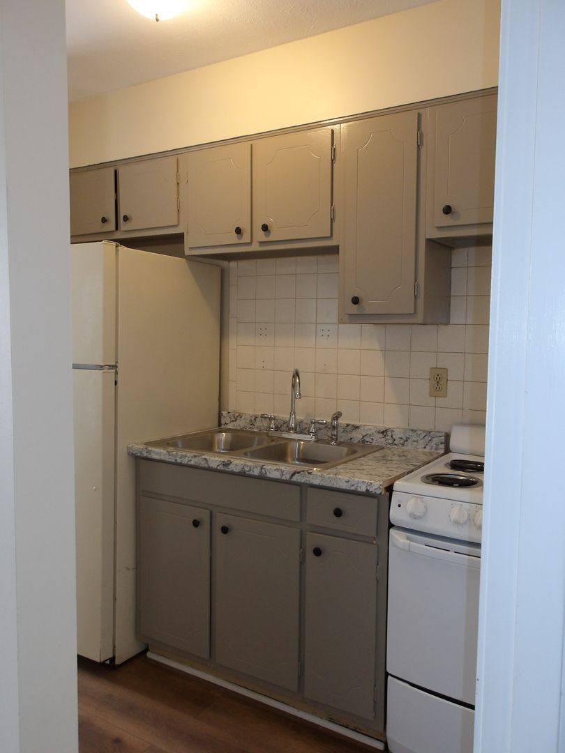 Apartment for rent at 3210-3216 Chinquapin Lane, Louisville, KY 40219