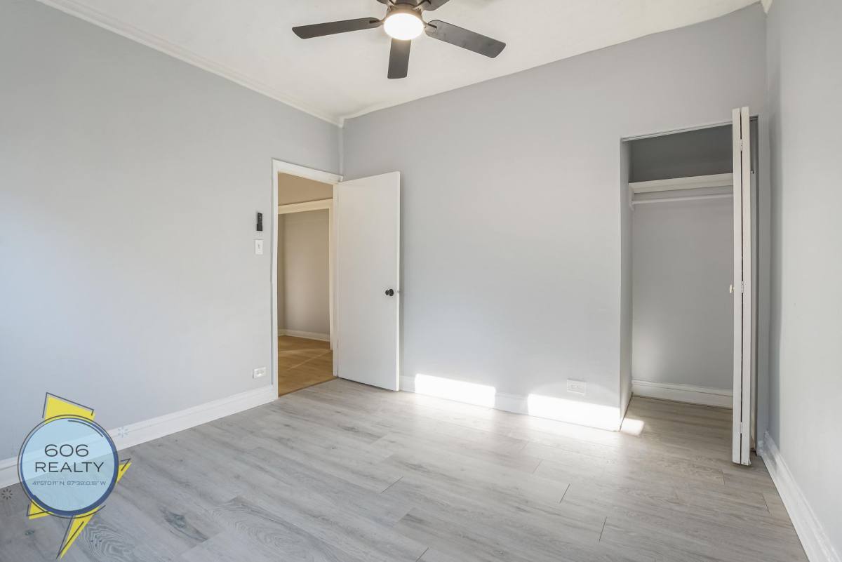 Apartment for rent at 5240 S Drexel Ave, Chicago, IL 60615