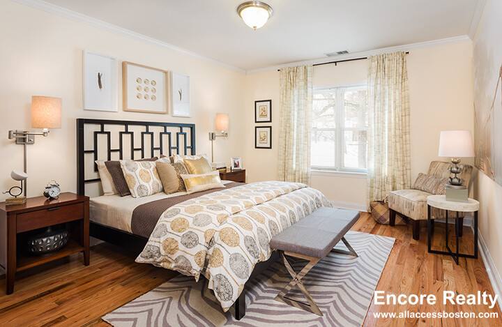 Apartment for rent at 80 Thornton Rd, Chestnut Hill, MA 02467