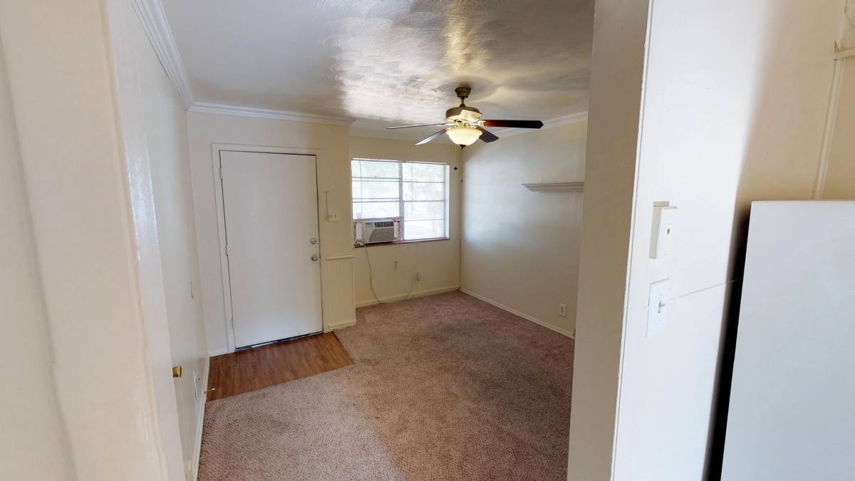 Townhouse for rent at 1519 1521 Anna St, Denton, TX 76201