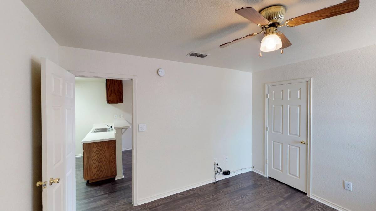 Apartment for rent at 713 W Mulberry St, Denton, TX 76201