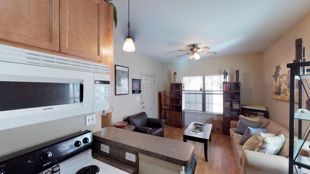 Apartment for rent at 924 W Prairie St, Denton, TX 76201