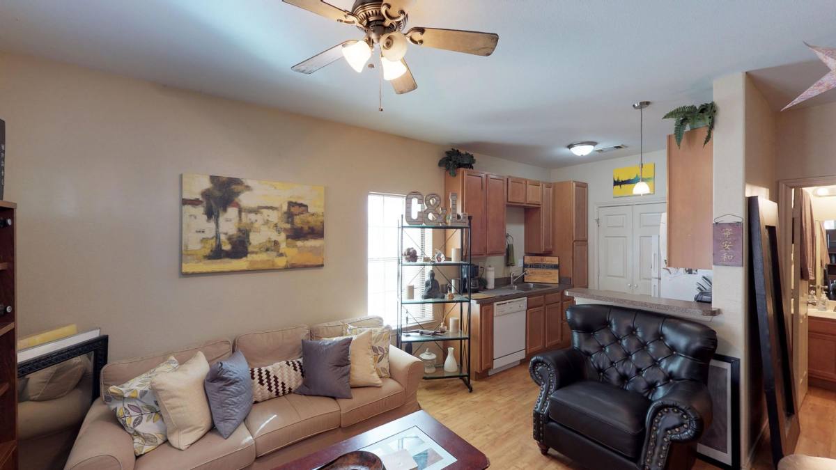 Apartment for rent at 924 W Prairie St, Denton, TX 76201