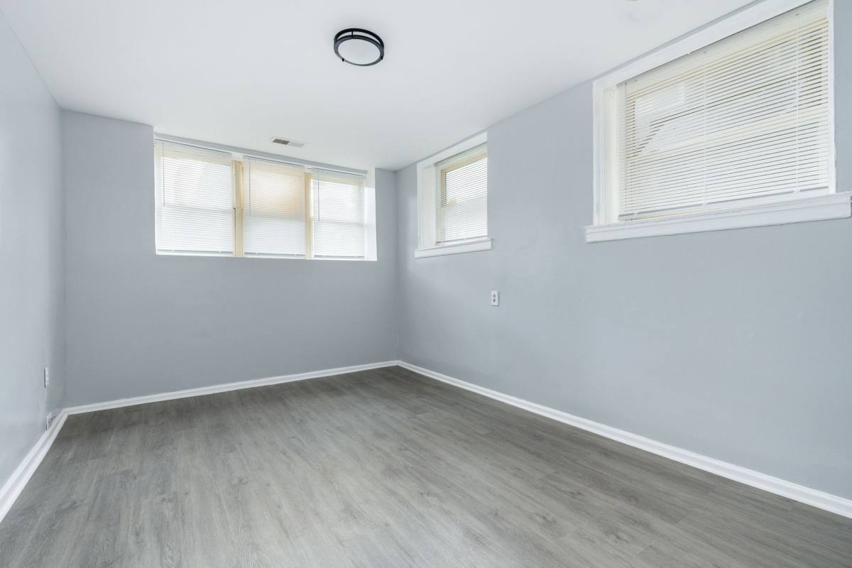 Apartment for rent at 6100 Nassau Rd, Philadelphia, PA 19151