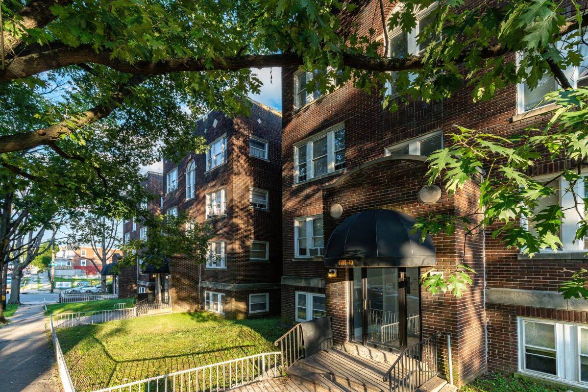 Apartment for rent at 6100 Nassau Rd, Philadelphia, PA 19151