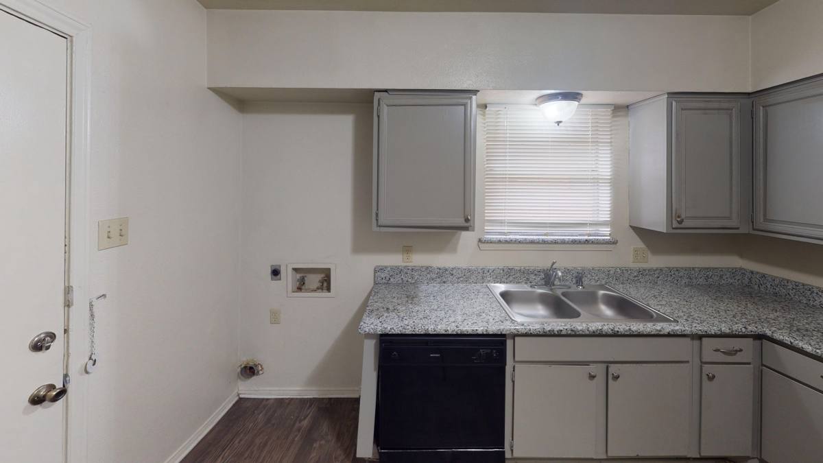 Townhouse for rent at 1518 1520 N Carroll Blvd, Denton, TX 76201