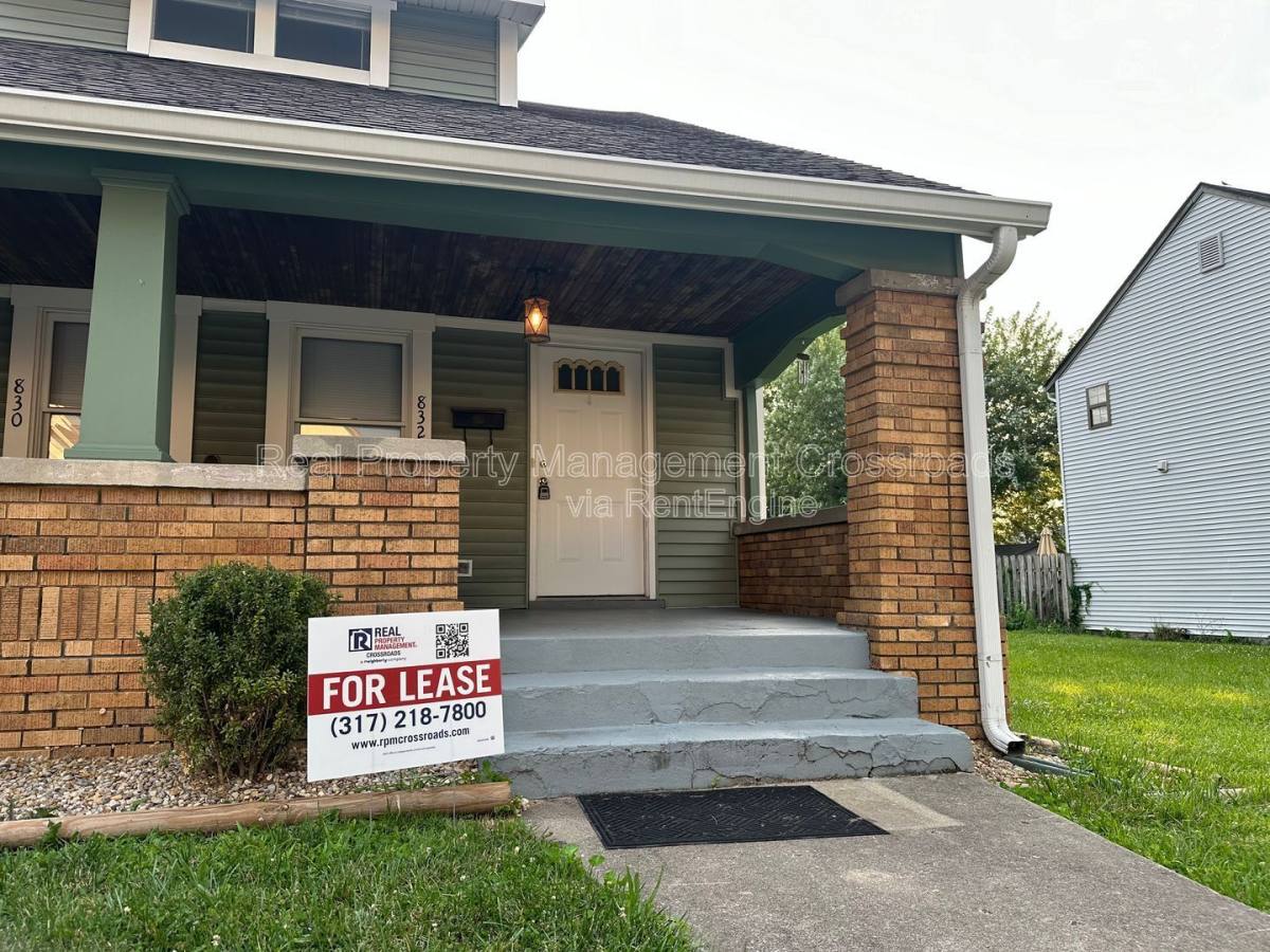 Townhouse for rent at 832 N California St, Indianapolis, IN 46202