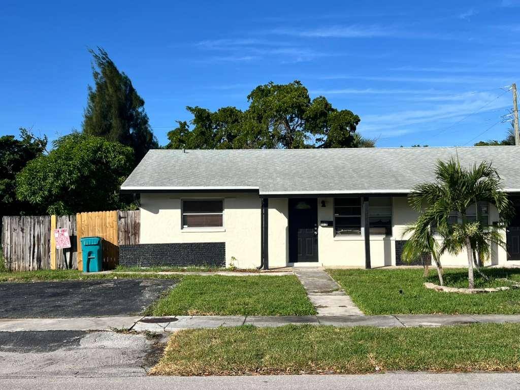 Apartment for rent at 3319 Grove Rd, Boynton Beach, FL 33435