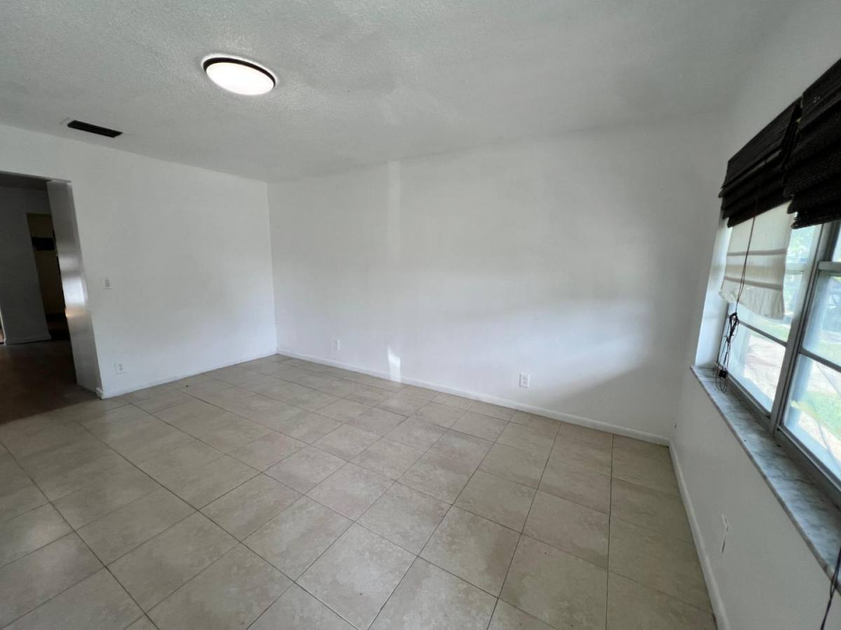 Apartment for rent at 3319 Grove Rd, Boynton Beach, FL 33435