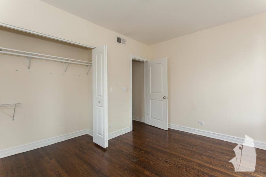 Apartment for rent at 3812 N Sheffield Ave, Chicago, IL 60613