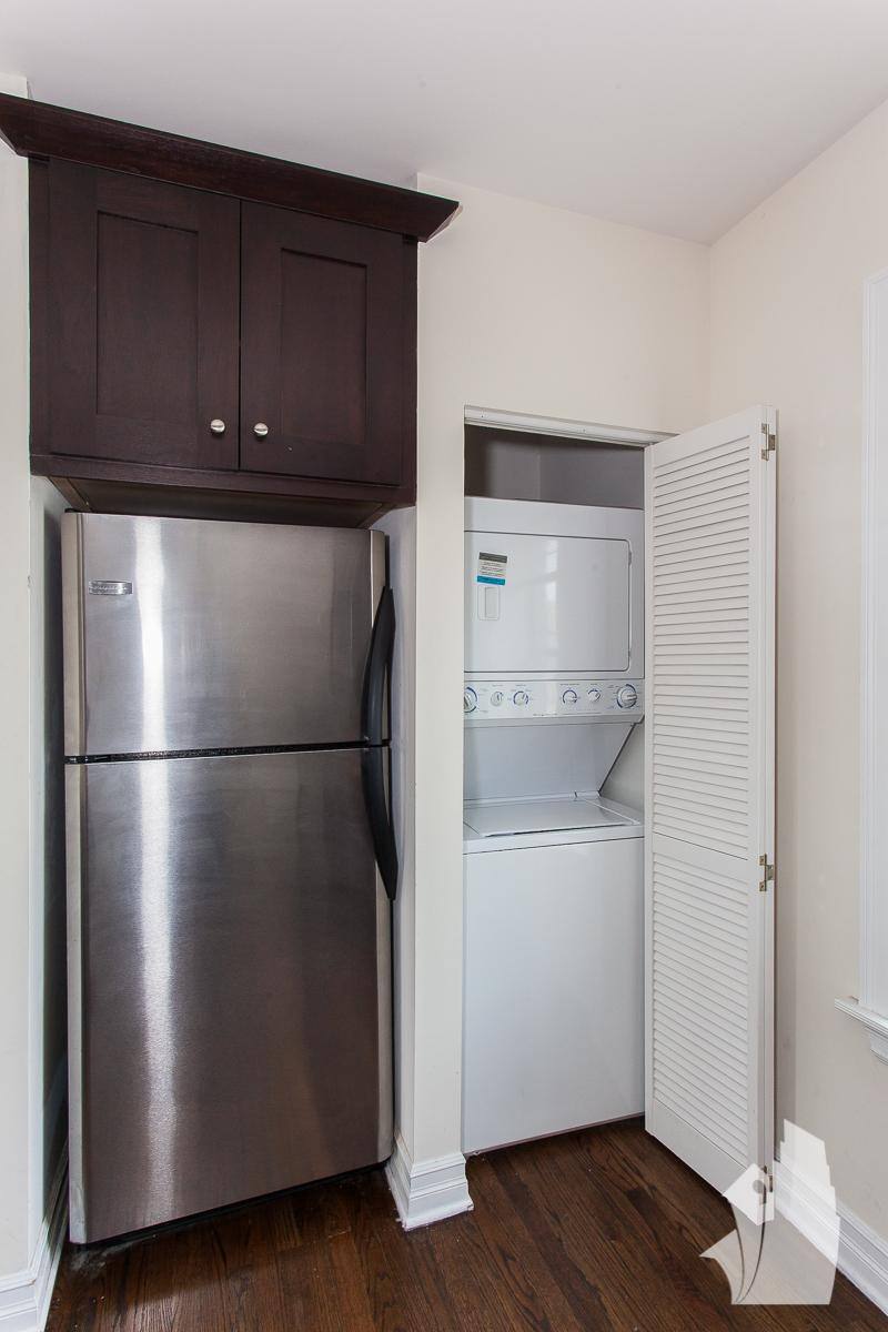 Apartment for rent at 3812 N Sheffield Ave, Chicago, IL 60613