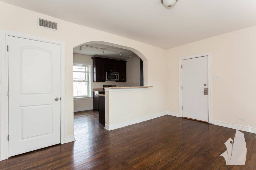 Apartment for rent at 3812 N Sheffield Ave, Chicago, IL 60613