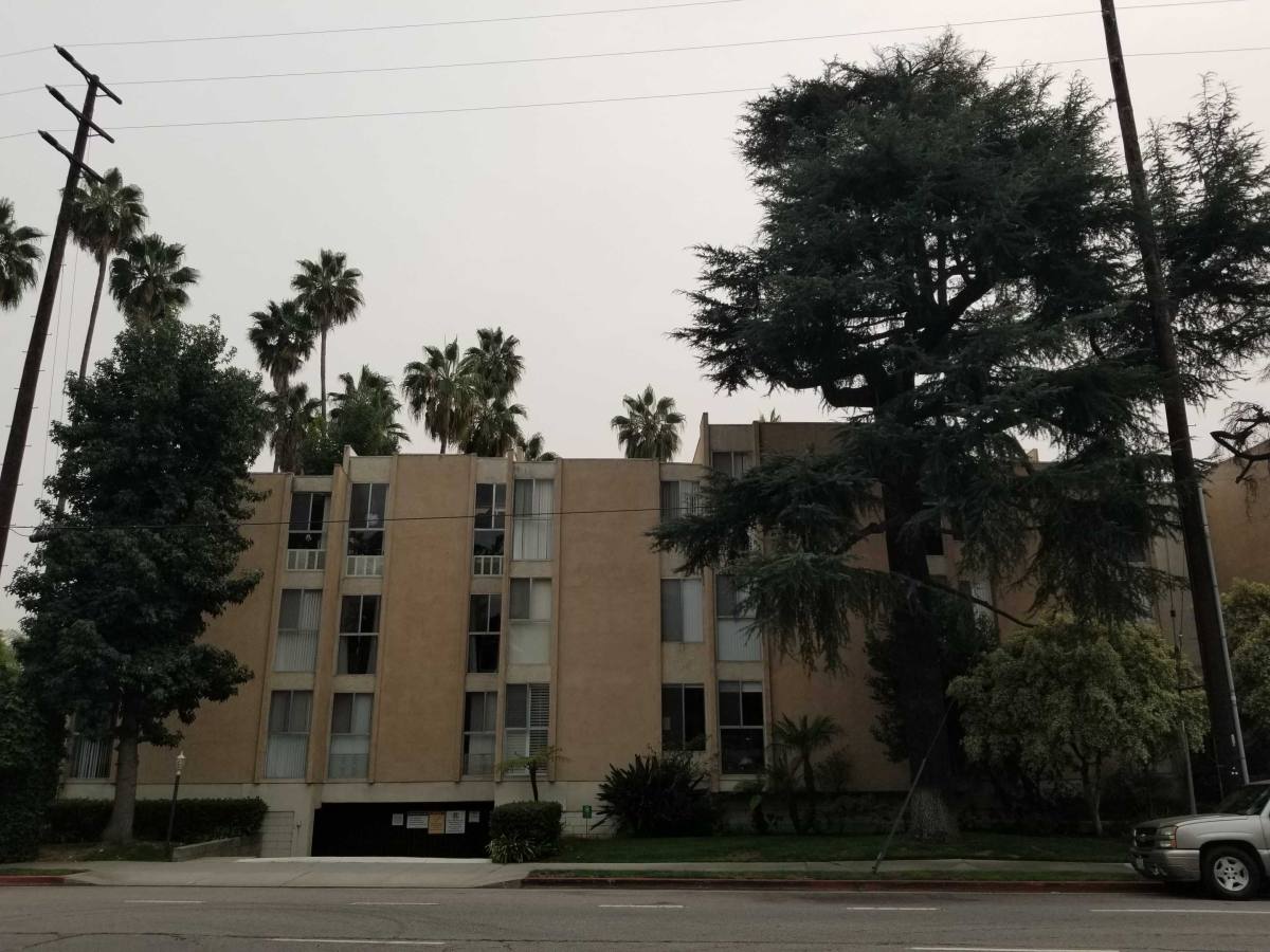 Apartment for rent at 14410 Chandler Blvd #205, Van Nuys, CA 91401