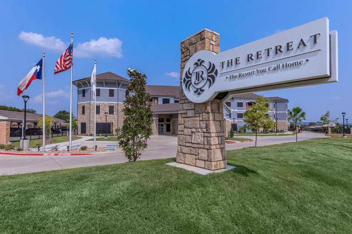 Apartment for rent at The Retreat, 2902 S Belt Line Rd, Grand Prairie, TX 75052
