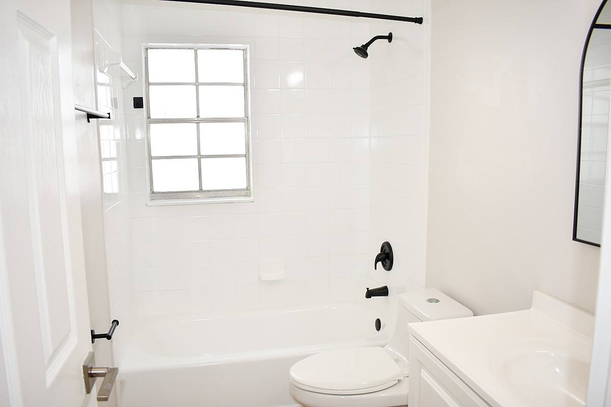 Apartment for rent at 3215 W Swann Ave, Tampa, FL 33609