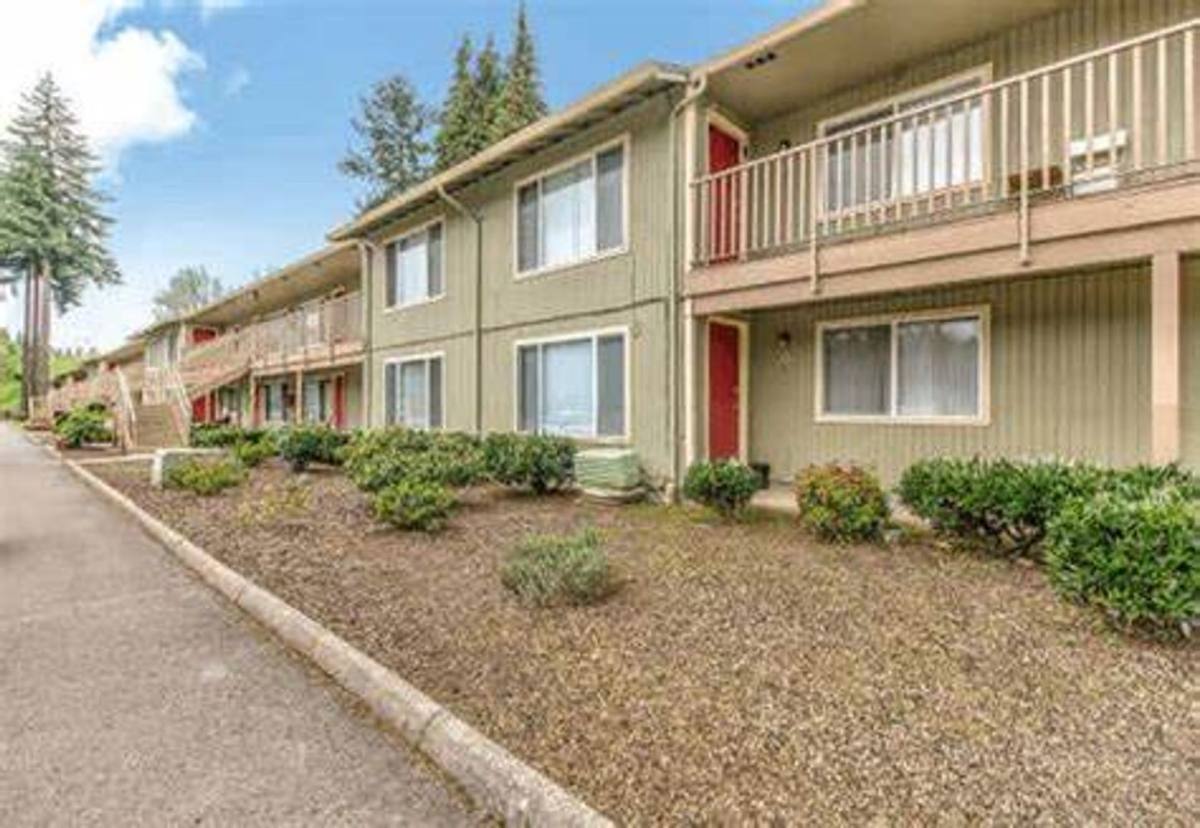 Apartment for rent at 10300 & 10316 NE Stutz Rd, Vancouver, WA 98685