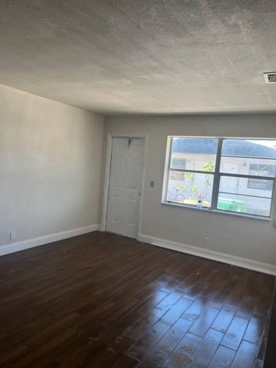 Apartment for rent at 2300 Ave S #8, West Palm Beach, FL 33404
