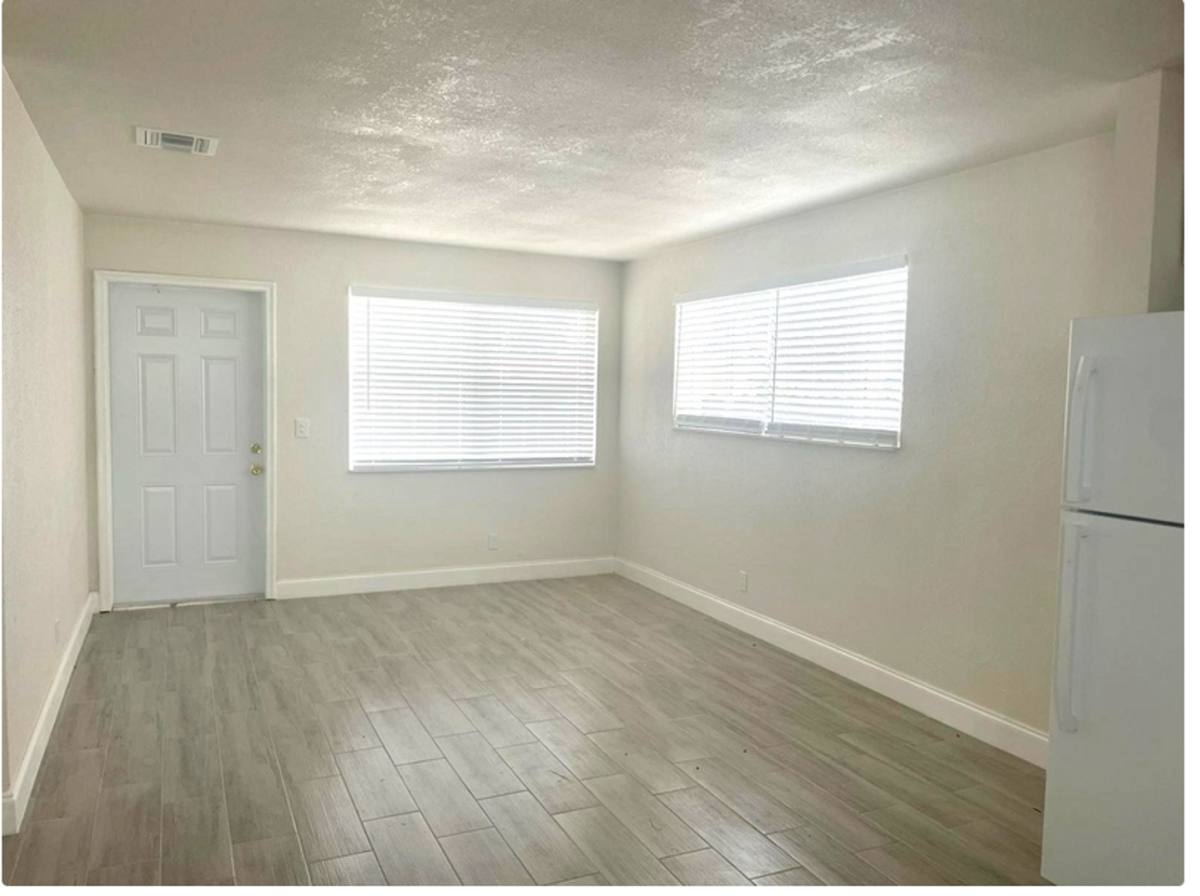 Apartment for rent at 2300 Ave S #8, West Palm Beach, FL 33404